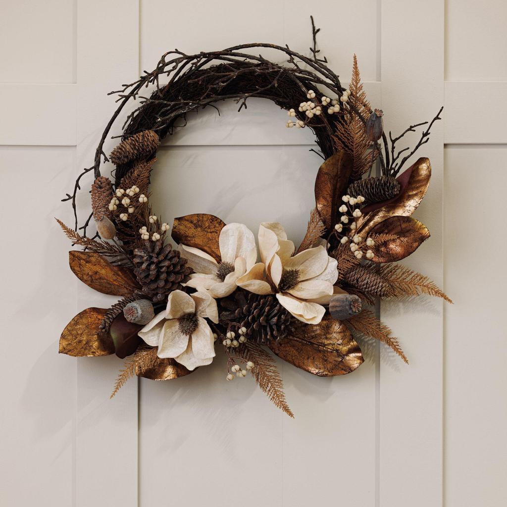 მაგნოლიის ნახევარგვირგვინი გირჩით 40 სმ