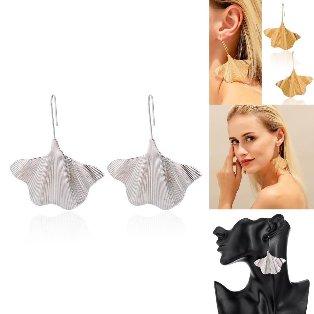 Fashionable Alloy Leaf Earrings For Women Great For Street Photography And Gifts