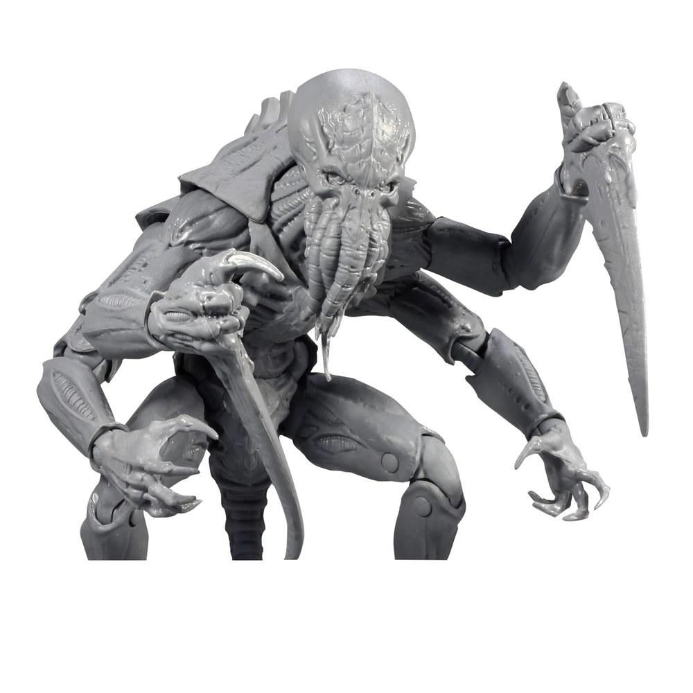 McFarlane Toys Warhammer 40,000 Ymgarl Genestealer Artist Proof 7-Inch Action Figure with Accessories