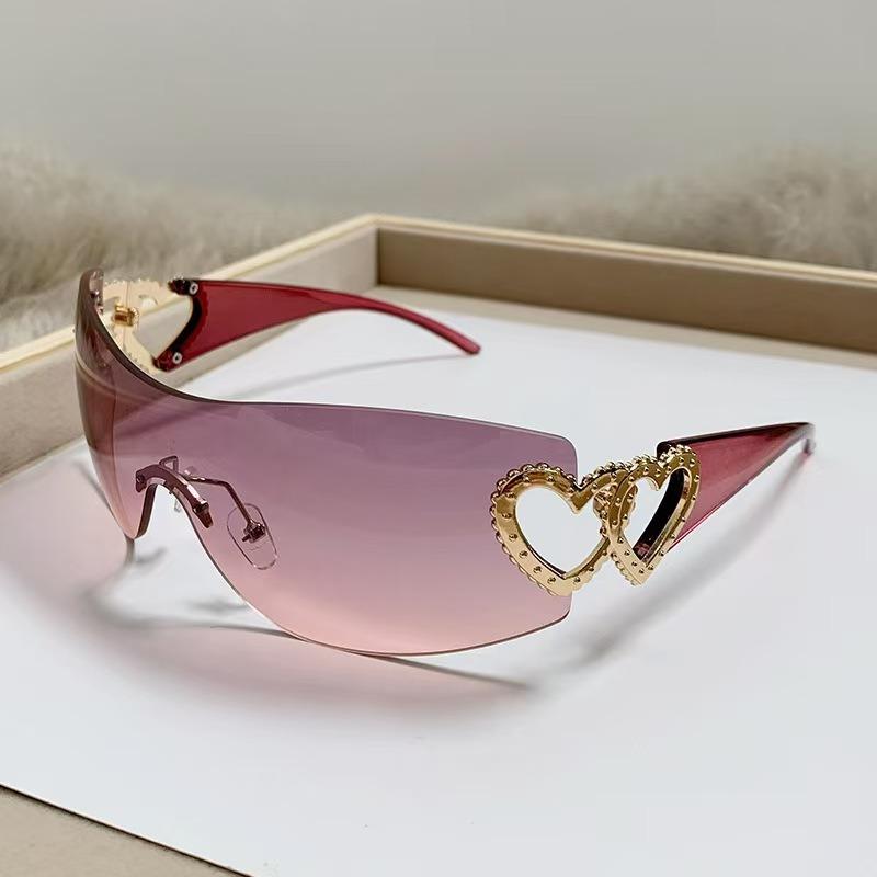 New Women'S Fashion Outdoor Street Photography Sunglasses Trendy Love Decorative Sun Glasses  Spicy Girl Glasses Uv400Eyewear