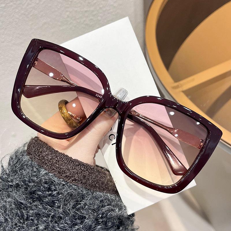 1 Stück Damenmode Sonnenbrille mit großem quadratischem Rahmen - Stilvolle lila Verlaufsgläser mit Schildpattmuster