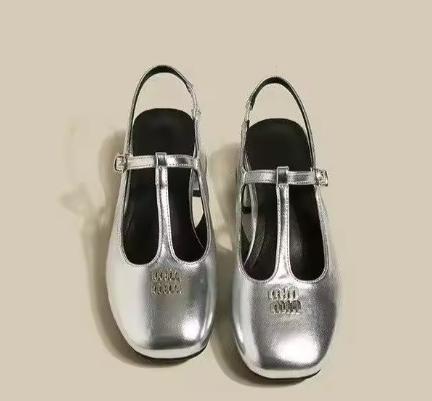 High-Heeled Sandals with Metal Decoration for Women, Professional, Fashionable Office Shoes, 2026