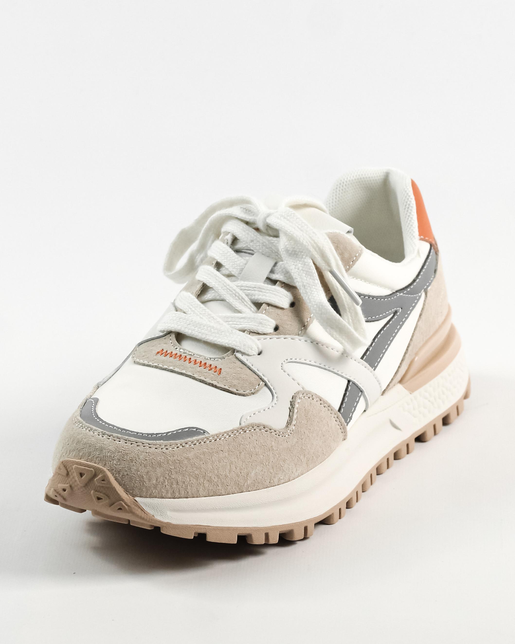 

Кросівки жіночі Lonza 2001 36 Бежево-сірі 39