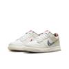 Nike Tênis Dunk Low GS Multicolor Paisley Infantil Branco Difuso-Azul Mystic-Vermelho FN8913-141