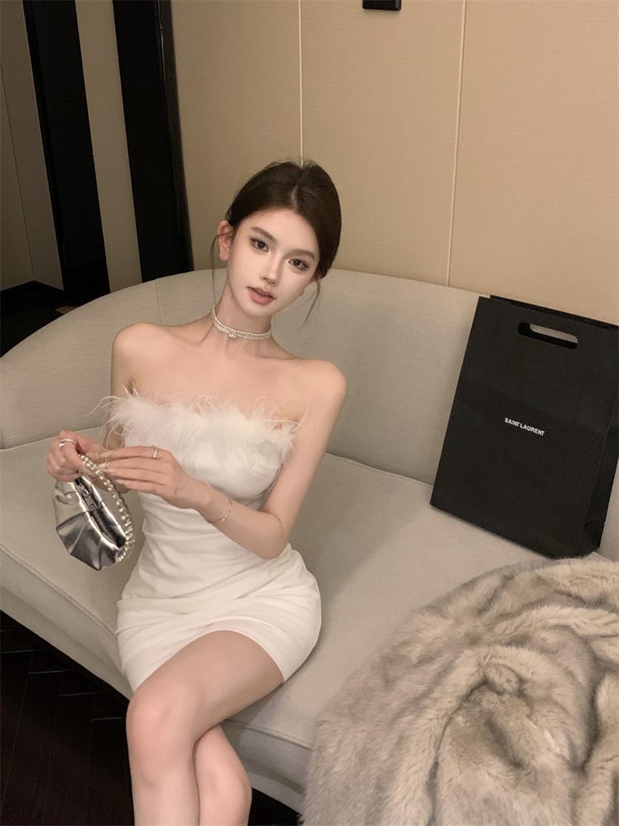 

Girly Aesthetic High-End Gorgeous Fur Gown One-Shoulder Ruched Dress for Spring XL білий