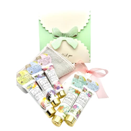 Gift, Celebration, Hand Cream 5-Piece Set and Handkerchief, Pink