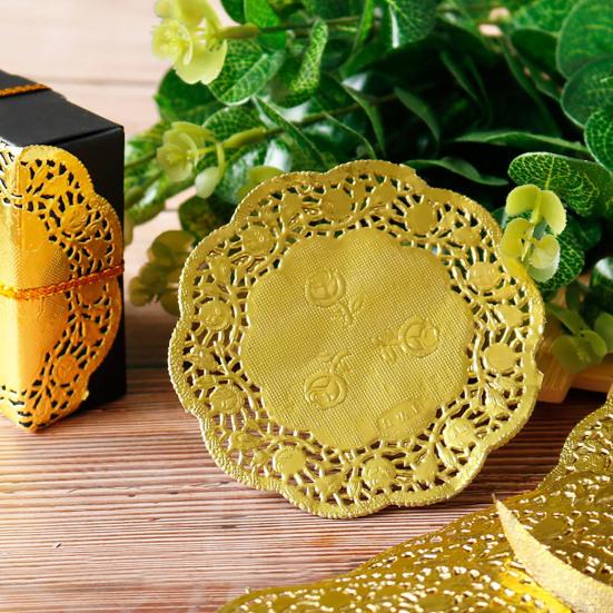 50 Teile/satz Exquisite Spitze Rand Dessert Matte Schöne Wärme Isolierung Papier Kuchen Matte für Zuhause