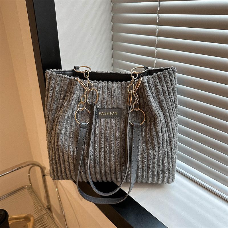 Mote cordfløyel tøyveske Ensfarget skulderveske Uformell håndveske for kvinner for pendling Arbeid Shopper-totter