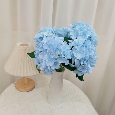 Kodu dekoor – Dekoratiivsed lilled ja pärjad