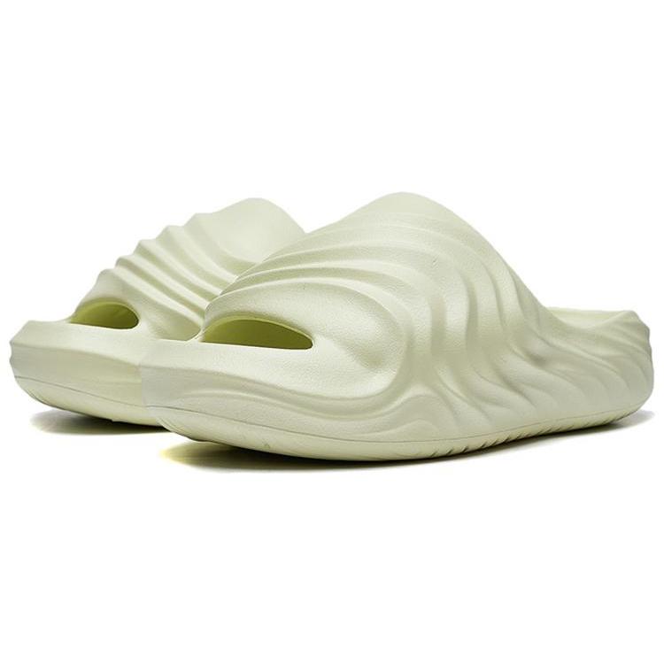 Li Ning Quiet Abrasion Resistant Slide Slippers Women's Light Fruit Green AZST006-5