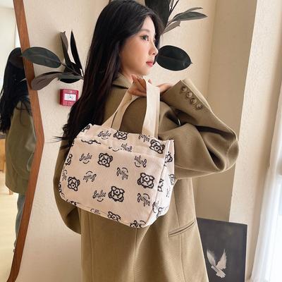 Small Fresh and Sweet Handbag Large Capacity Handbag Office Worker Lunch Box Bag Simple and Fashionable Small Square Bag Women's Bag