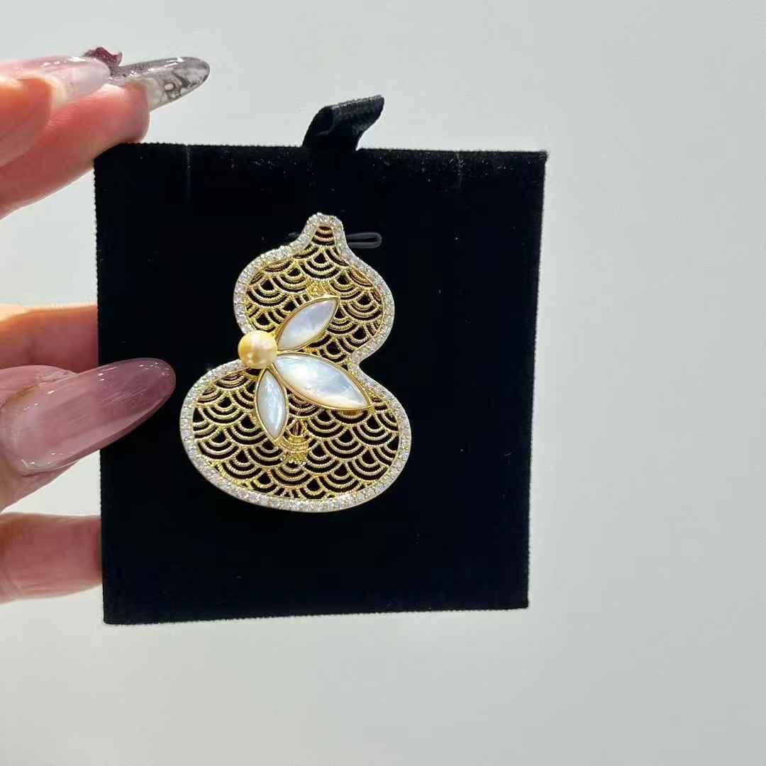 Fulu Akoya Pearl Two-Way Brooch Pendant with Gold-Filled Setting - White Pendant