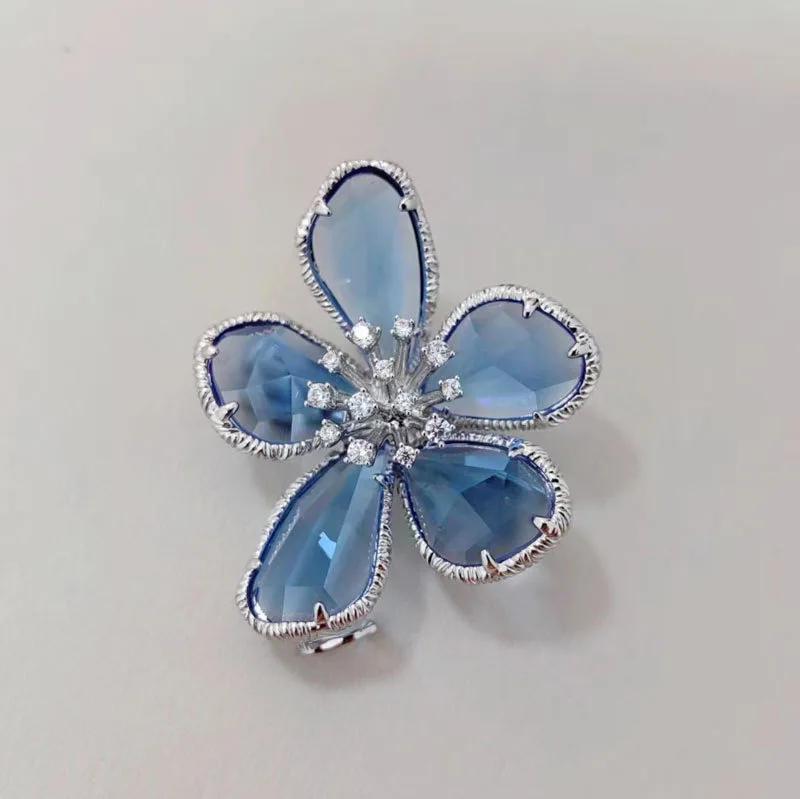 Fashion Luxury Crystal Flower Brooches for Women Corsage Lapel Pins Elegant Wedding Party Jewelry Accessories