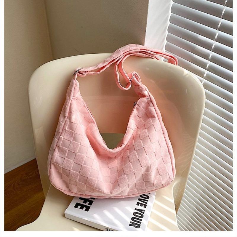 IELGY women's plush plaid handbag, retro large-capacity one-shoulder casual hand carry messenger bag (no pendant)