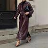Gabardina Larga de Cuero PU Rojo Oscuro para Mujer con Cinturón Ajustado de Doble Botonadura