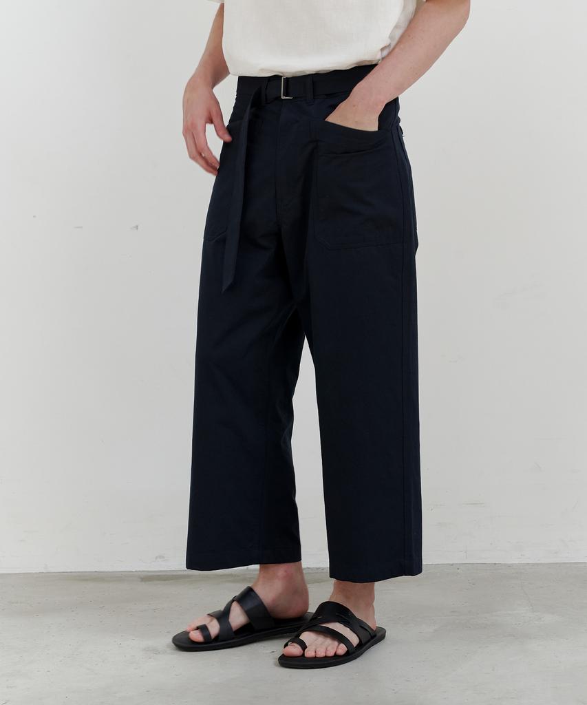 ENDOOR Belted Wide Nine Pants (Navy)