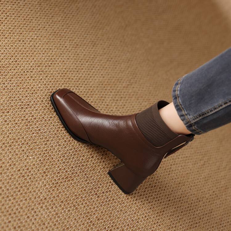 Small heel short boots women's autumn and winter new 2025 versatile fashion square head high heels velvet thick heel flying woven leather shoes
