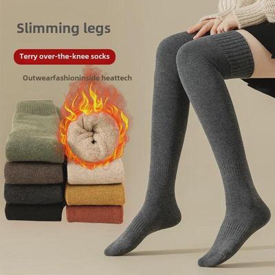 Pančuchy a ponožky – Legíny, podkolienky a gamaše