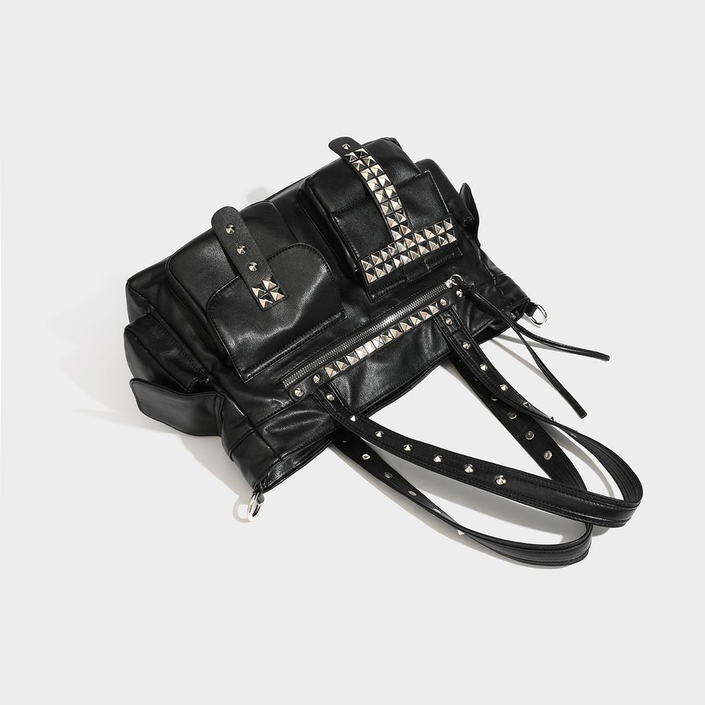Ladies' Punk Style Tote Bag Y2K Cool Rivet Personalized Large Capacity Fashion Bag New Single Shoulder Crossbody Bag