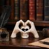 Creative Tricky Festival Gift Gothic Skeleton Hands Heart Sculpture with Skull, Romantic Love Statue, Halloween Theme Souvenir Shape Finger