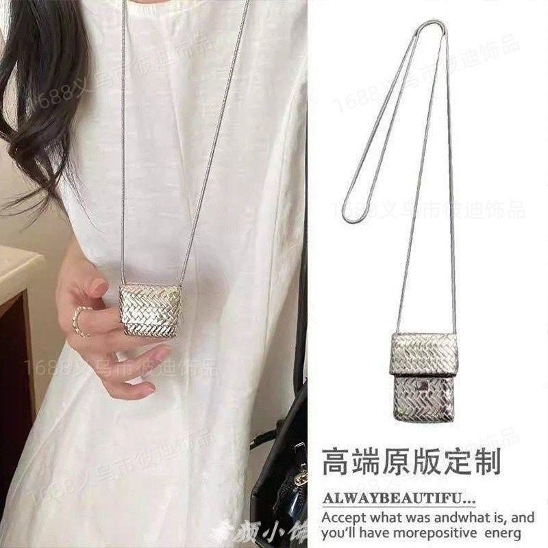 Retro ethnic style long pendant necklace light luxury niche high-end sweater chain temperament versatile personality jewelry women