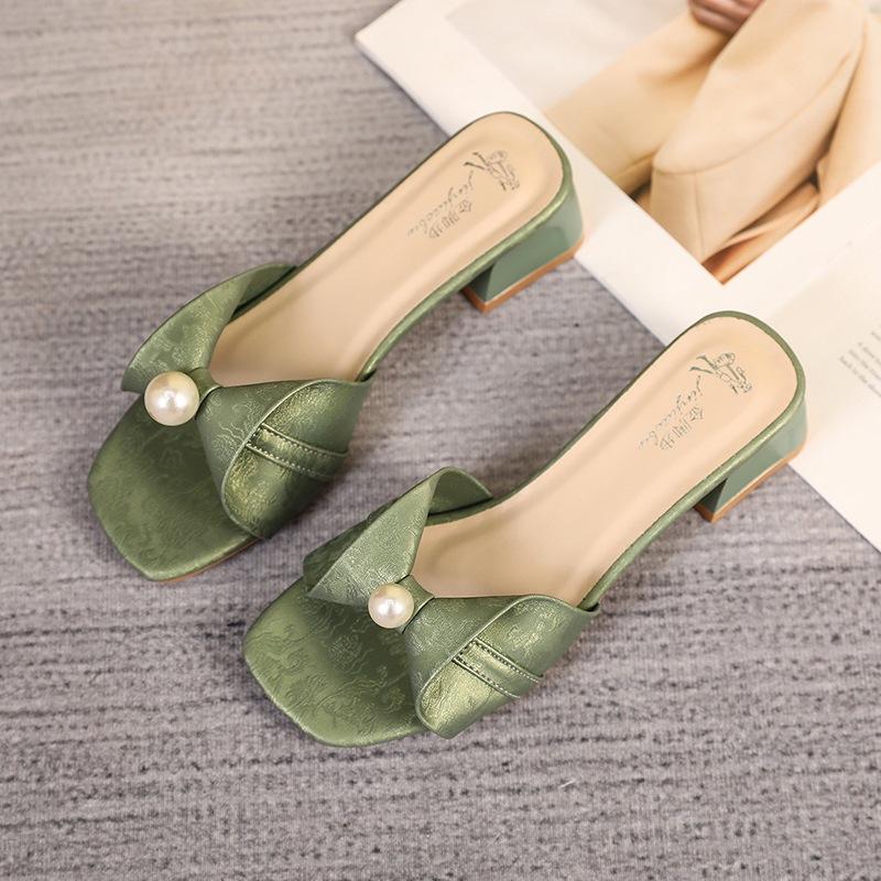 French Square Head Sandals Women's 2025 New Fashion National Style Medium Heel Thick Heel Half Drag Bow One Word Drag Outside Wear