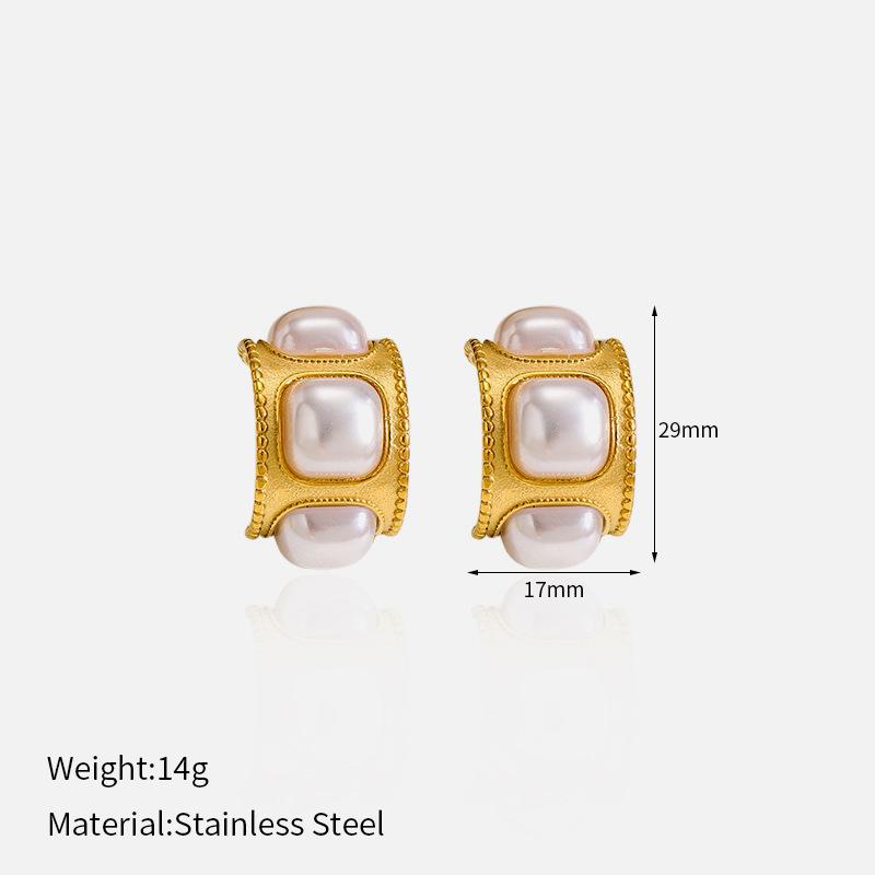 French C-shaped earrings women's design sense pearl retro temperament ins Internet celebrity silver needle earrings court style earrings
