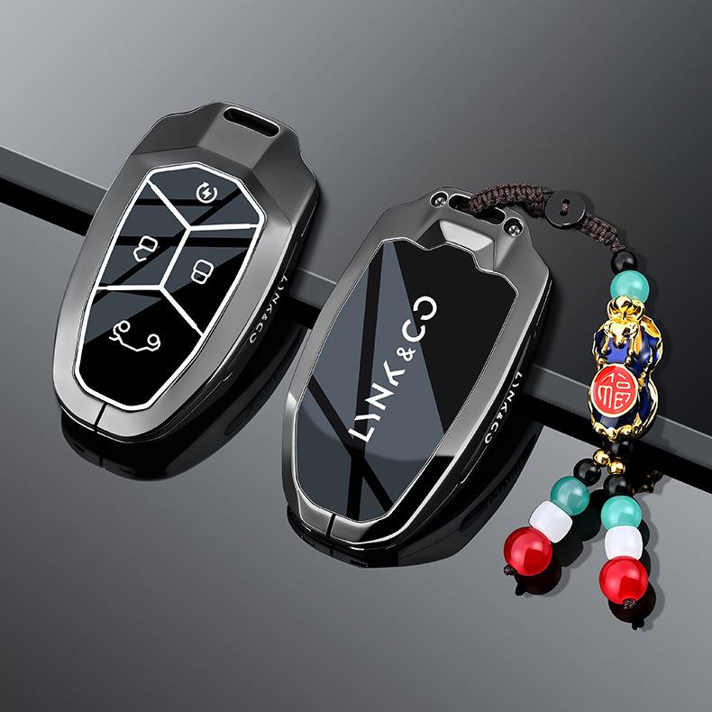 Lynk & Co 06 Car Key Cover Metal Shell for 2024 Models 01/02/03 with Stone Pattern Design and Buckle.