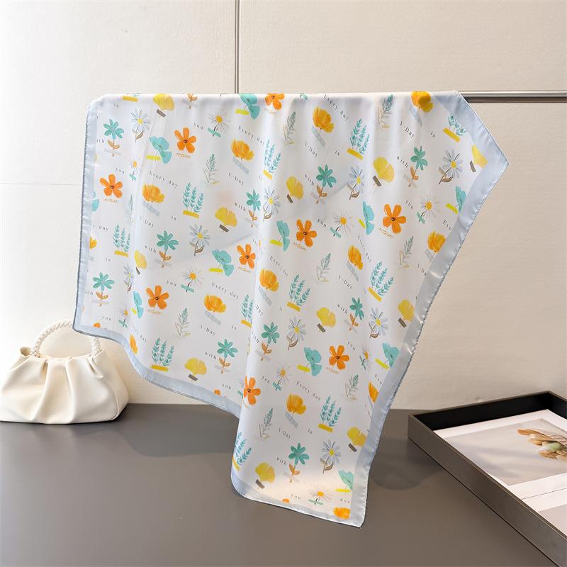 Fresh Retro Printed High-end Silk Scarf Imitation Square Shawl Versatile Neck Small Women