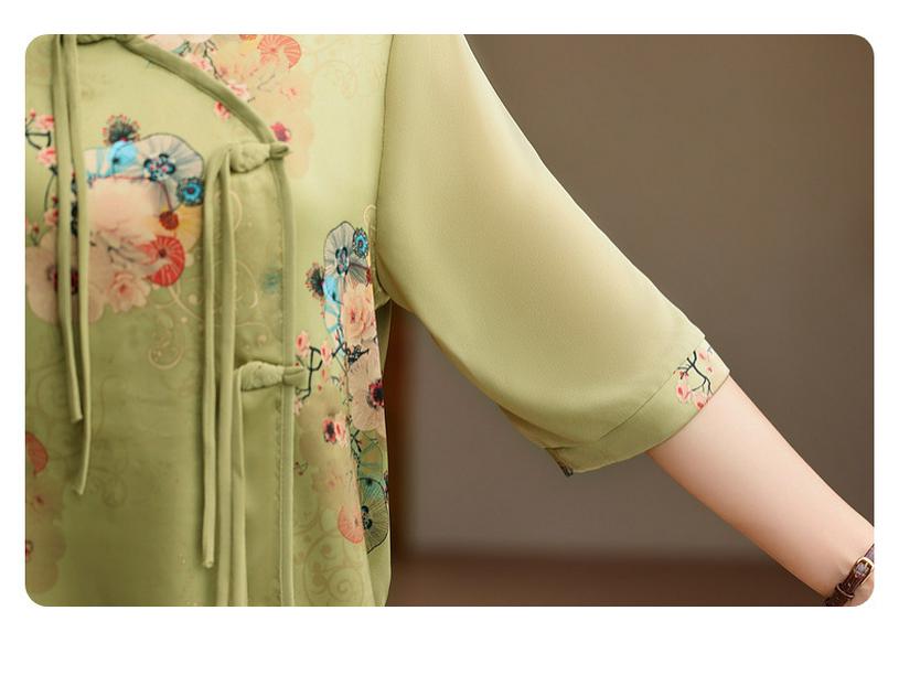 Summer 2025 Elegant Chiffon Two-Piece Set for Middle-Aged and Elderly Women