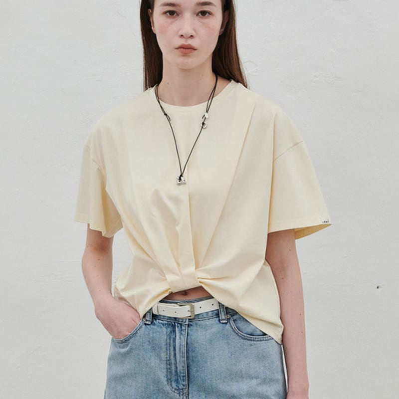 LEWITT LEATHER PENDANT NECKLACE (2COLOR)