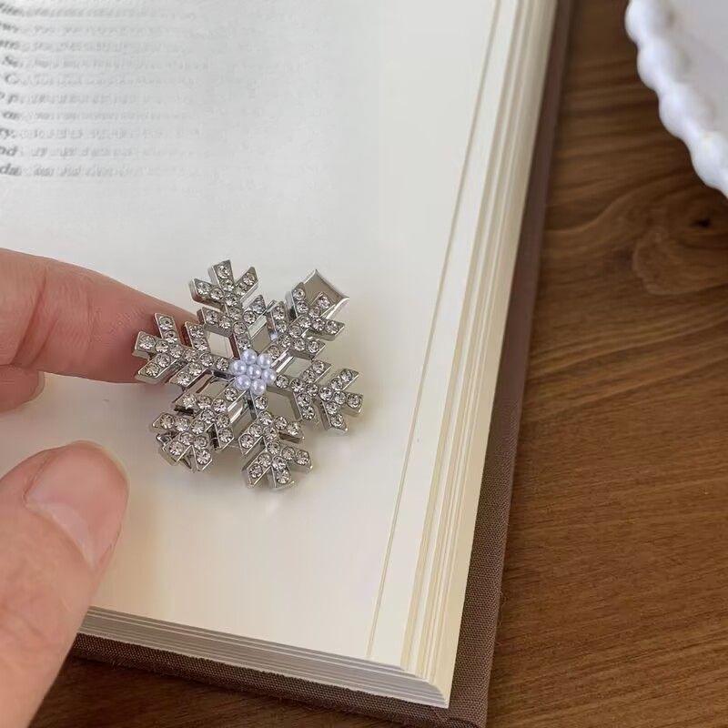 Super Sparkly Rhinestone Snowflake Hair Clip: Full Diamond Duckbill Christmas Accessory