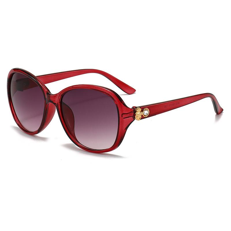 

Diamond-Encrusted Sunglasses Large Frame Running Rivers And Lakes Age-Reducing Sunglasses Driving Uv-Proof Street Stall Solid Glasses