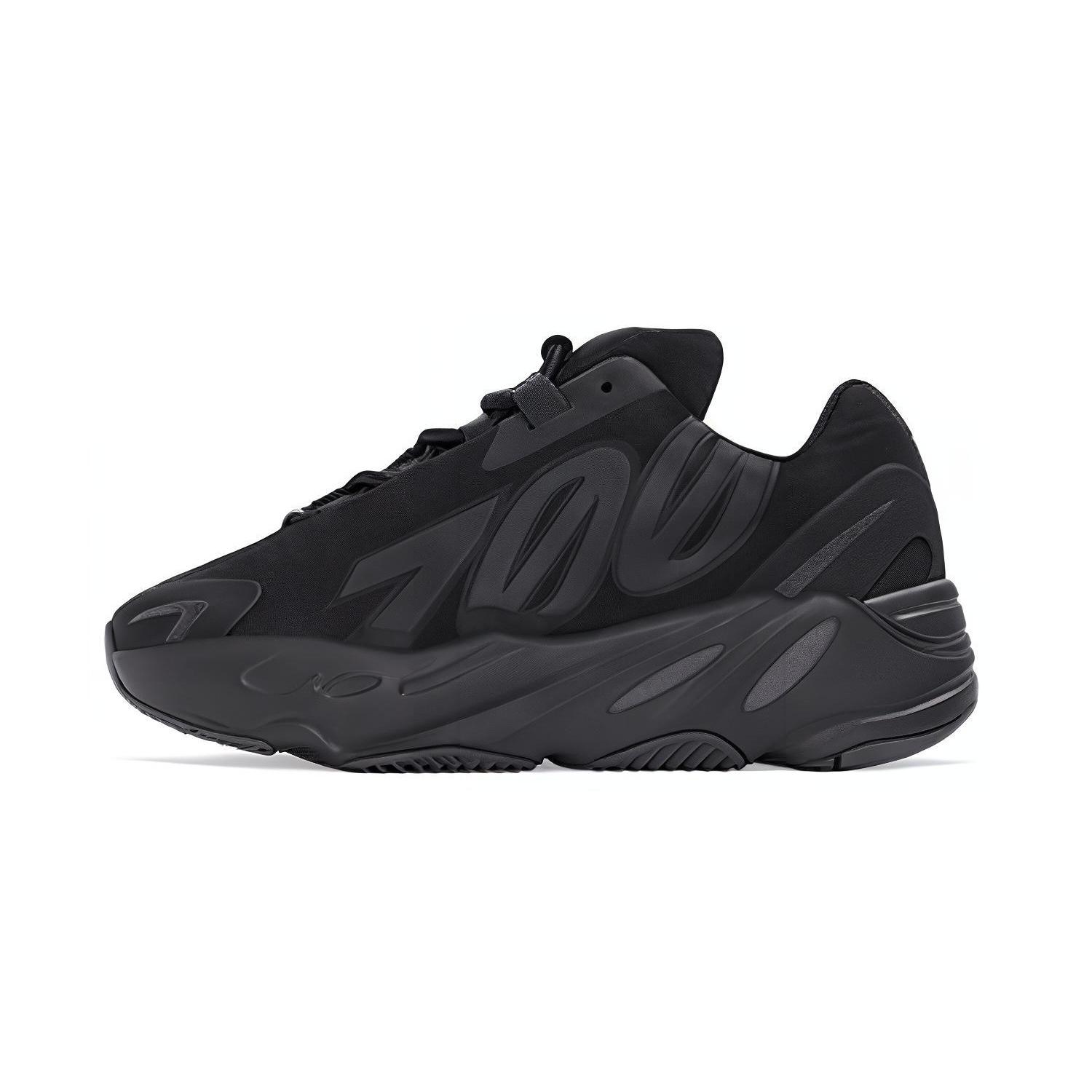 (PS) adidas Yeezy Boost 700 MNVN Kids  Triple Black  Kids  FY4394 EU 28