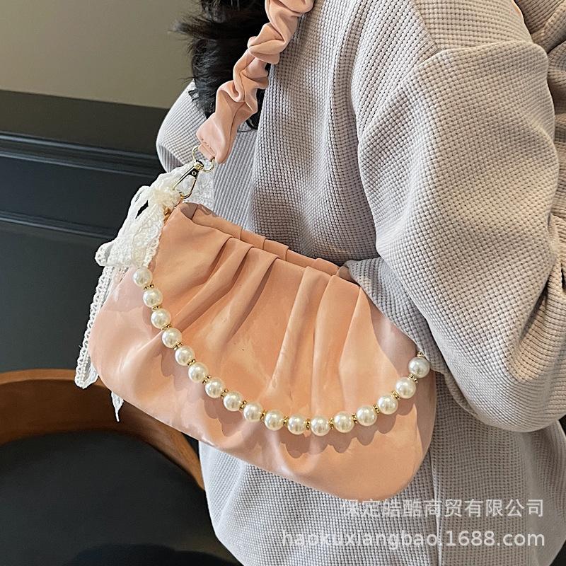 Small Bag Women 2025 New Trendy Shoulder Armpit Bag Niche Design Commuter Messenger Bag Premium Cloud Bag
