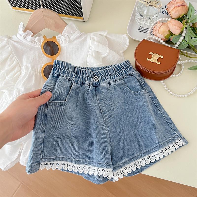 Adorable 2024 Summer New Girls Set Cute Lace Top And Trendy Korean Denim Shorts For Ages 3 To 8