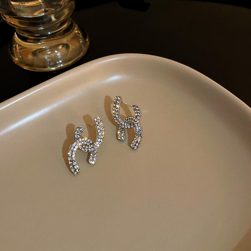 Silver Needle Irregular Pearl Earrings Korea Dongdaemun Ins Style Design Stud Earrings Retro Earrings