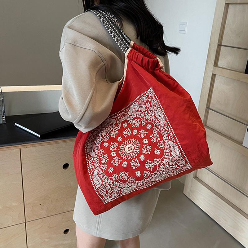 Women Fashion Embroidered Cashew Flower Nylon Shoulder Bag Casual Polyester Lining No-Closure Shopping Tote Bag CLE