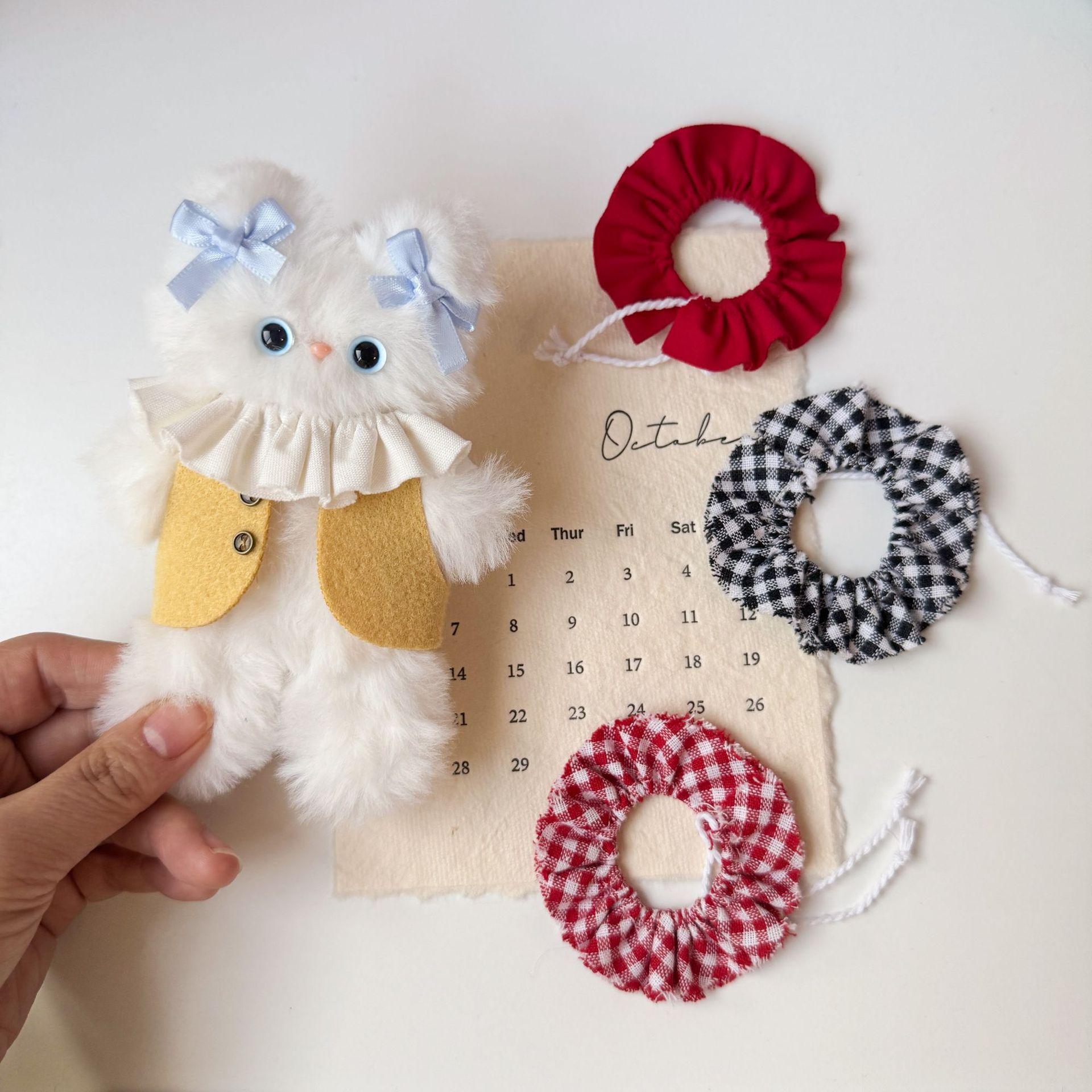 

Anime Labubu Doll Collar For 15cm Labubus Mini Doll Scarf V1 V2 V3 Dolls Bib Accessories Cultivate Sitting Party Game Toys Only bib