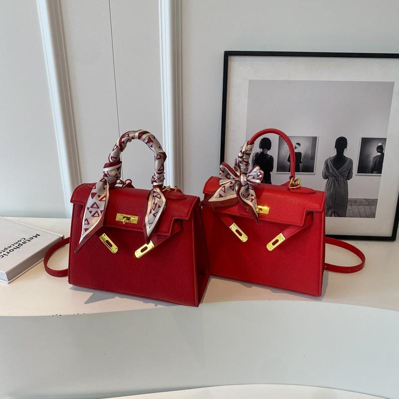 Nová klasická červená svatební ruční taška přes rameno s křížením pro ženy