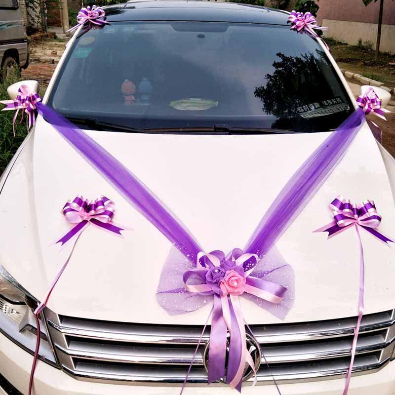 Set Decoratiuni Florale cu Trandafiri pentru Mașina de Nuntă în Stil Coreean, Include Decor pentru Lateralele Mașinii.