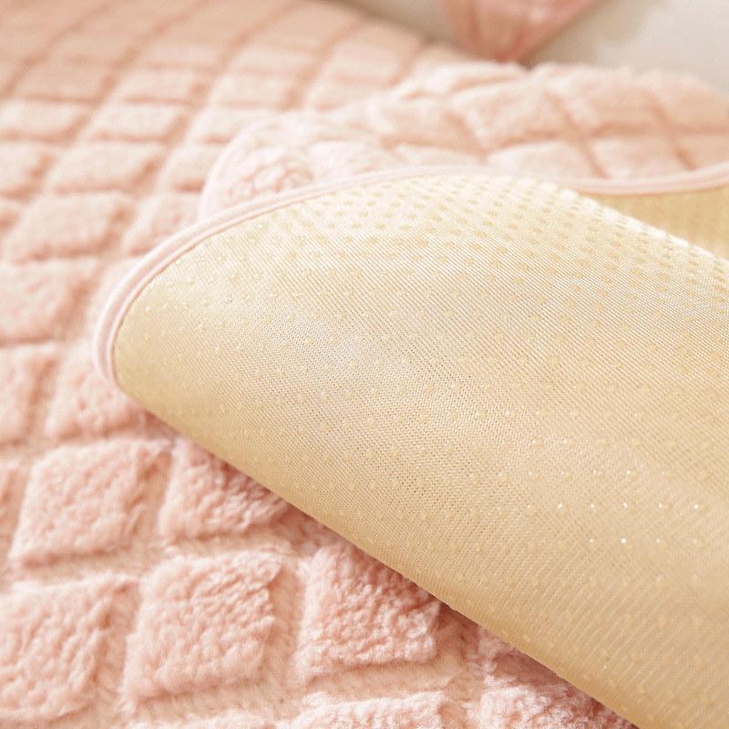 Koc sherpa w kratę na kanapę Nowoczesny pokrowiec na fotel z jednym podłokietnikiem Antypoślizgowy pluszowy miękki pokrowiec na skórzaną sofę