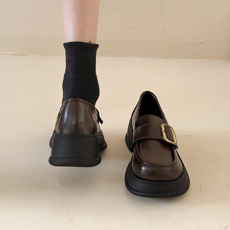 

Женские лоферы на платформе из натуральной мягкой кожи в британском стиле, новинка весна-осень 2025, туфли Мэри Джейн на одном ремешке, маленькие кожаные туфли, форма jk 40 коричневый