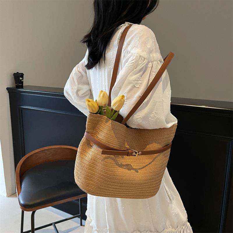 Large capacity bag women's bag woven summer travel beach women's new bag shoulder tote bag large bag