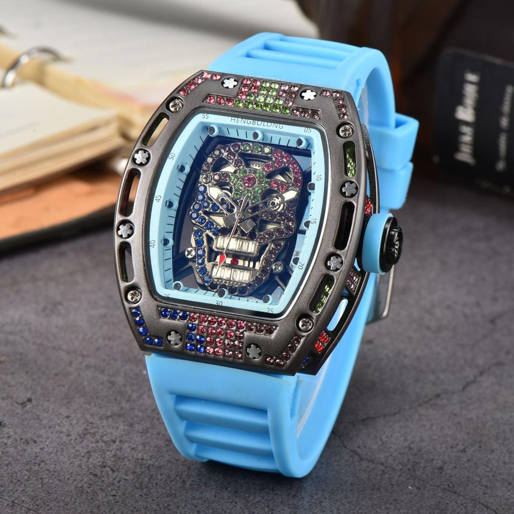 New Colored Diamond Skull Quartz Watch Spot Wholesale Fashion Business Diamond-encrusted Silicone Watch Men