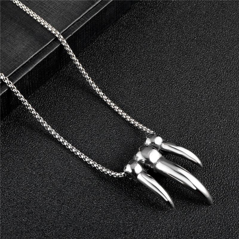 European and American Street Punk Skull Claw Tooth Necklace Retro Sharp Tooth Titanium Steel