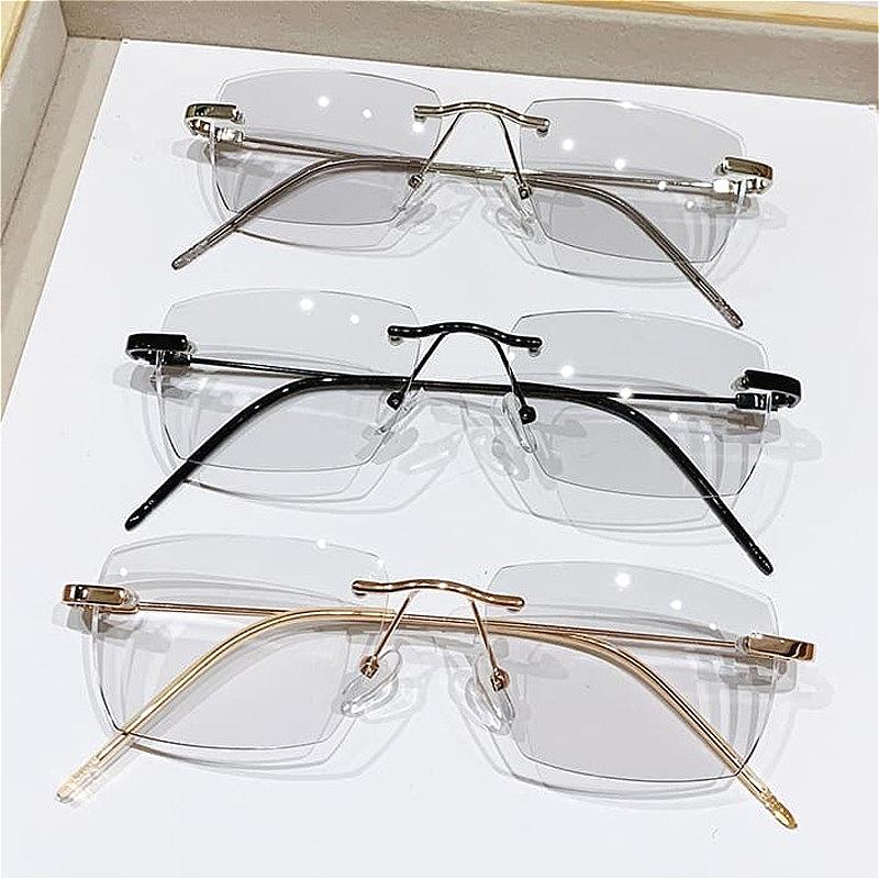Ultralight Rimless Pochromic Myopia Glasses for Women Men Blue Light Blocking Computer GLasses Near-sighted UV Sunglasses