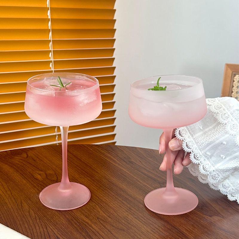 Bicchiere da Cocktail Rosa Francese, Elegante Bicchiere da Martini ad Alto Gambo, Bicchieri Estetici per Vino e Bevande Miste