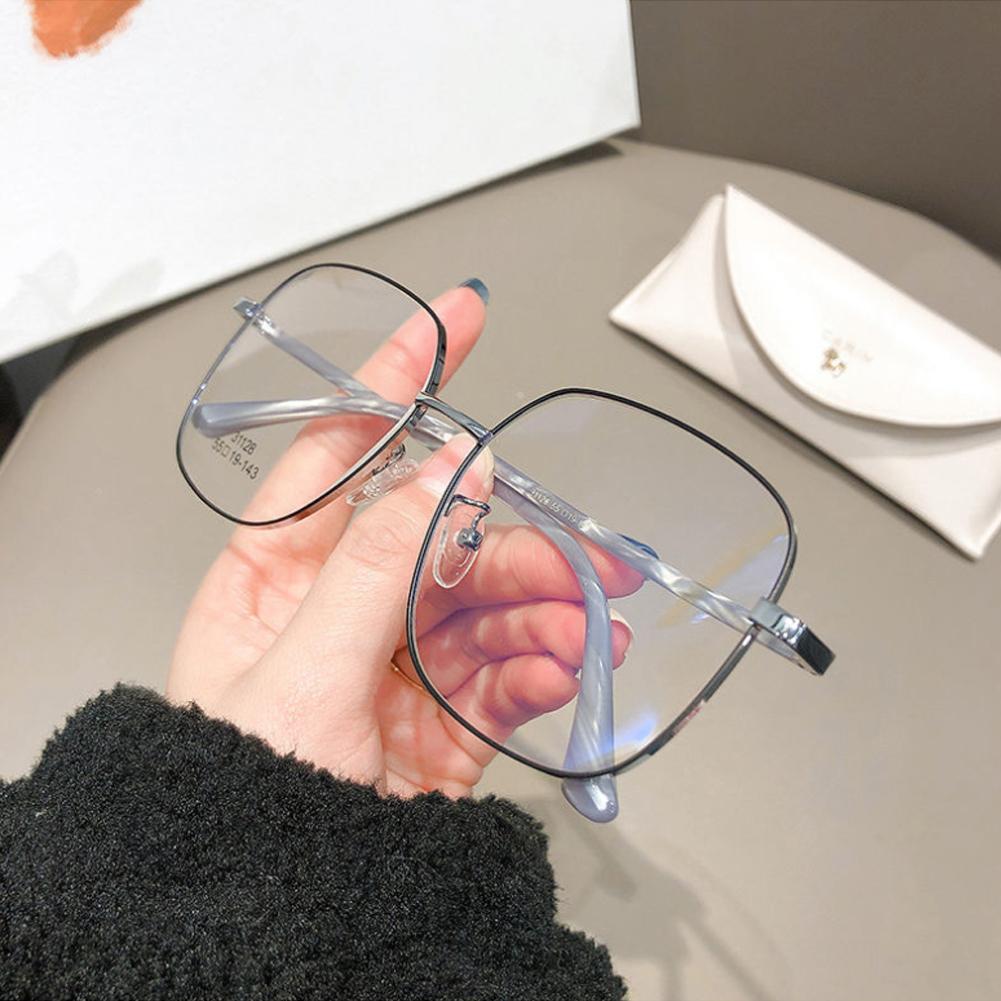 Fashion Large Frame Anti Blue Light Glasses Metal Frame Glasses Lightweight Comfortable Transparent Glasses For Women Men