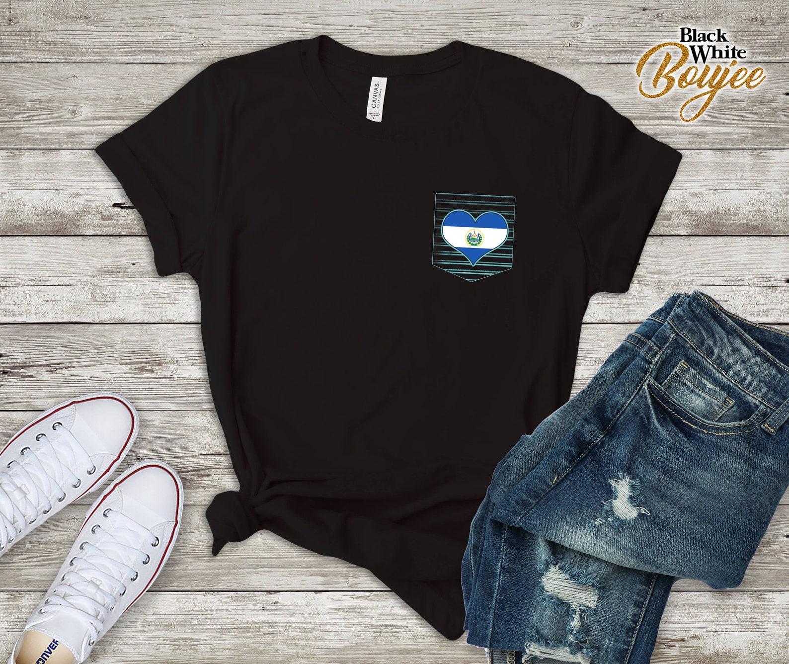 El Salvador Flag Heart in Pocket Love El Salvador Pride Gift T-Shirt M